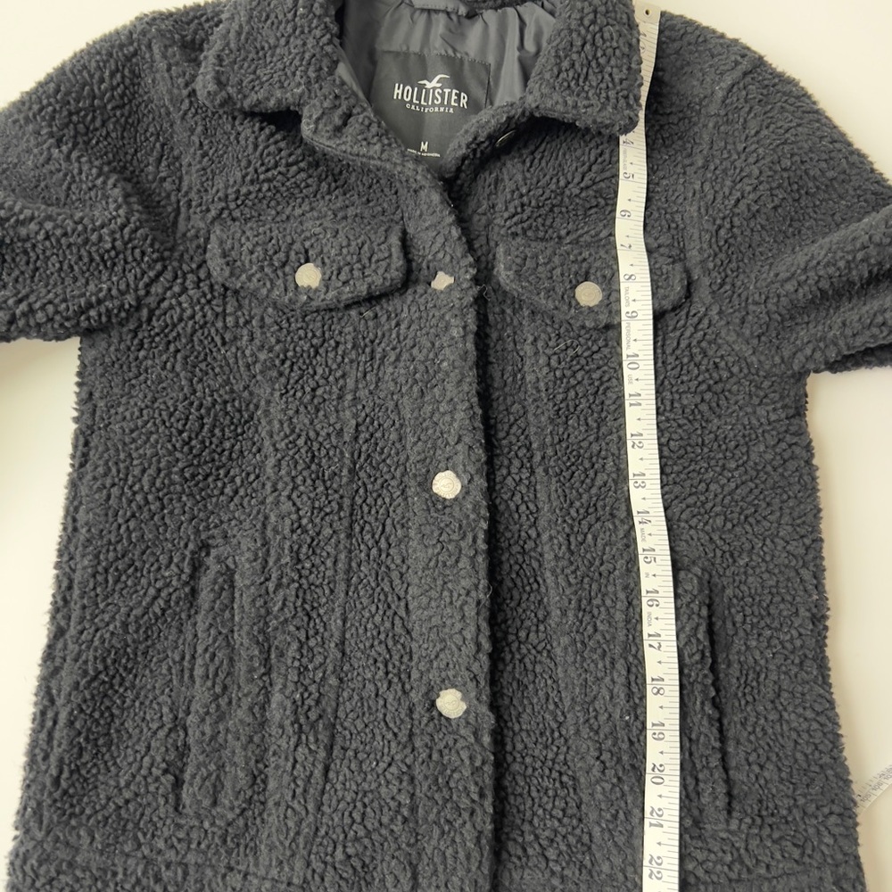 Hollister Women's Black Sherpa Jacket - Picture 5 of 6
